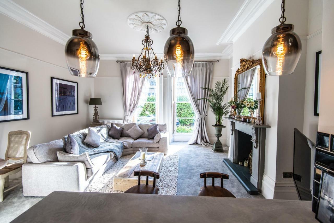 Court House Apartment Челтнъм Екстериор снимка
