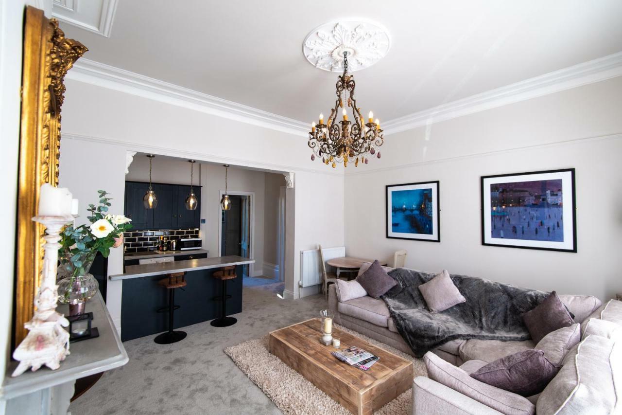 Court House Apartment Челтнъм Екстериор снимка