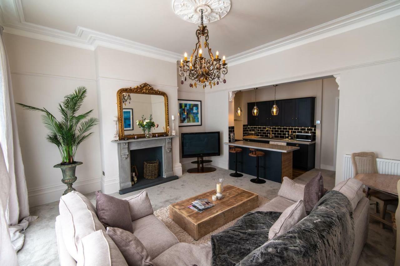 Court House Apartment Челтнъм Екстериор снимка