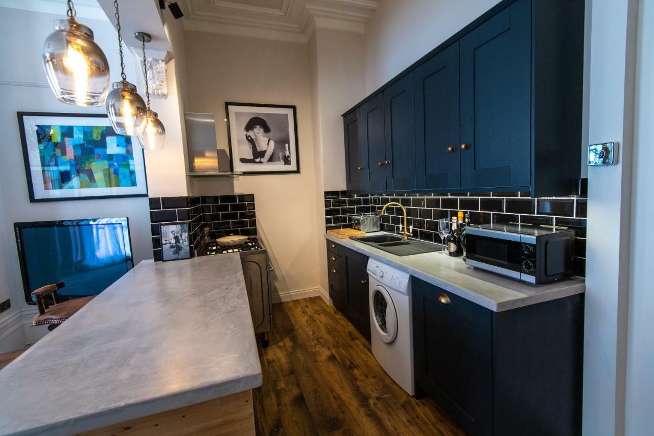 Court House Apartment Челтнъм Екстериор снимка